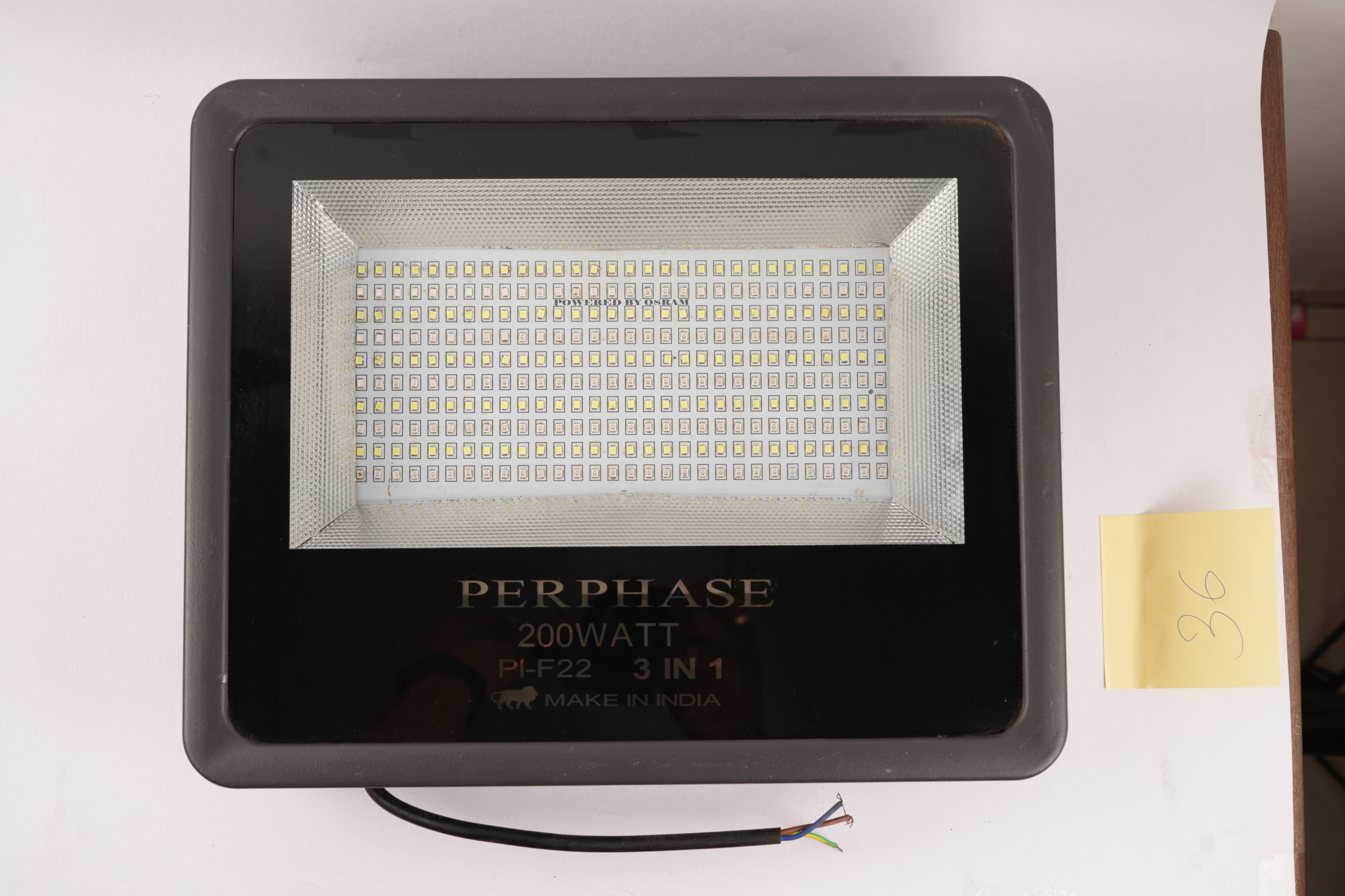 100 watt street  light  lens type  availaible in white 6500k ww 3000k and nw 4000k.