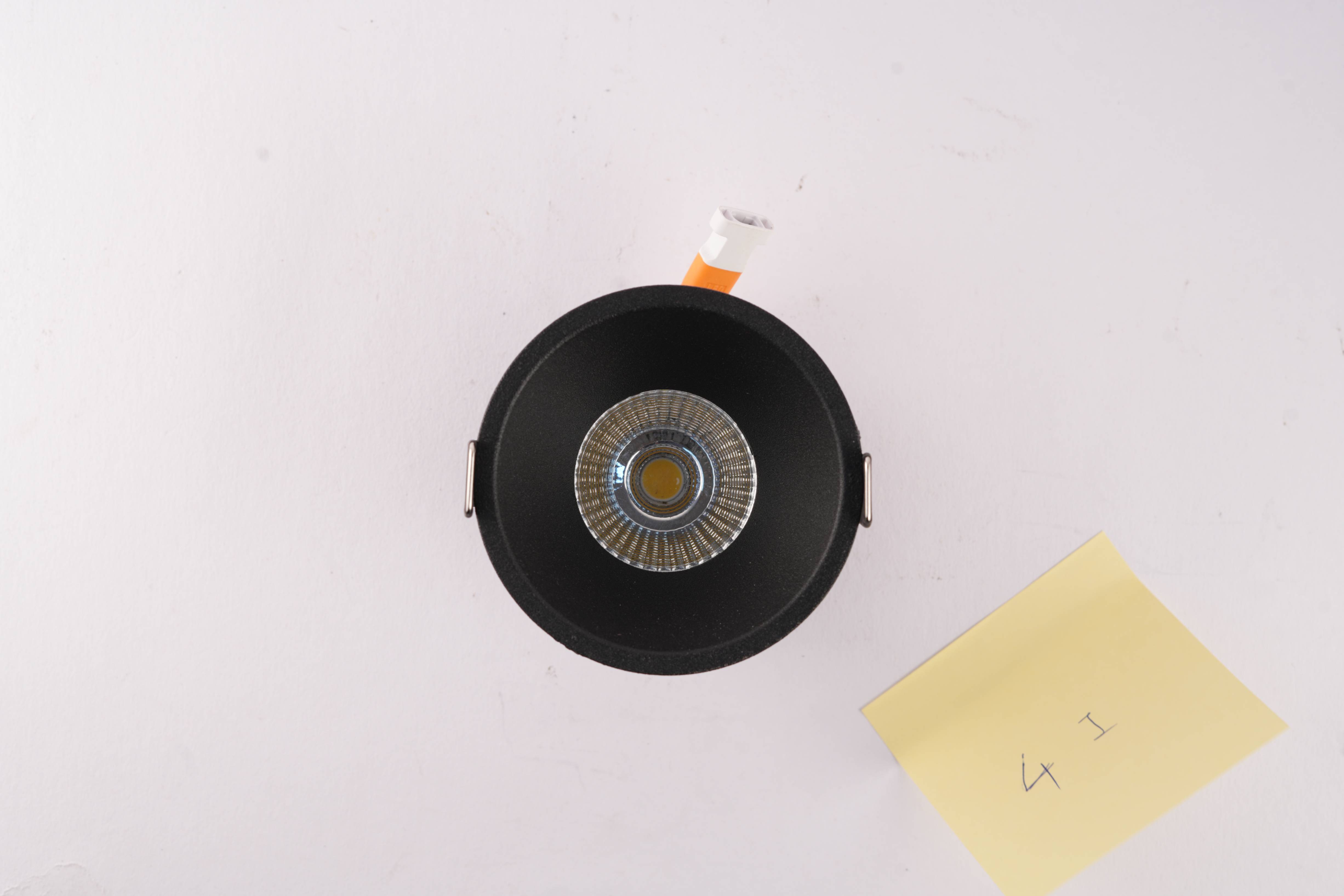 24 watt delta cob fix type  black and white body available also 6500 k 3000 k and 4000k colour available 
