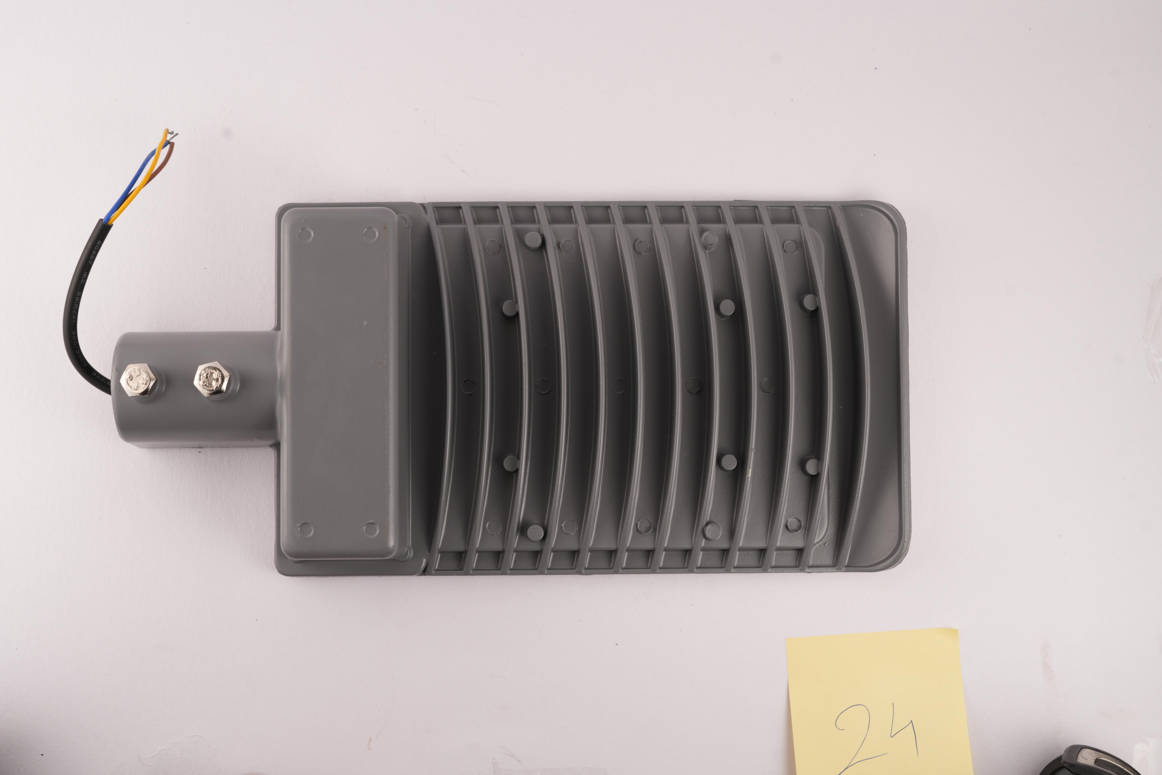 50 watt street  light  lens type  availaible in white 6500k ww 3000k and nw 4000k
