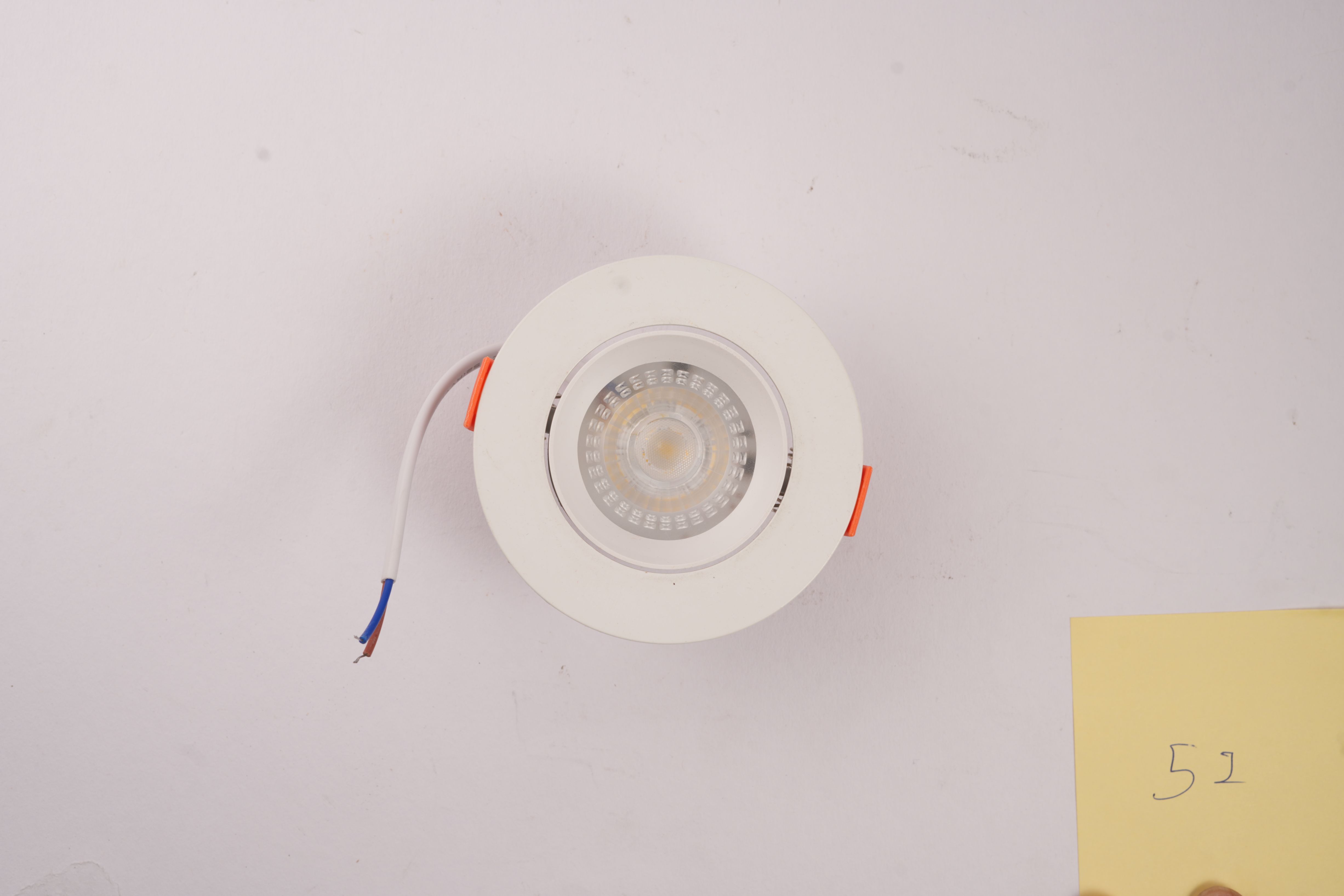 8 watt delta black body copper reflector  cob fix type  black and white body available also 6500 k 3000 k and 4000k colour available 
