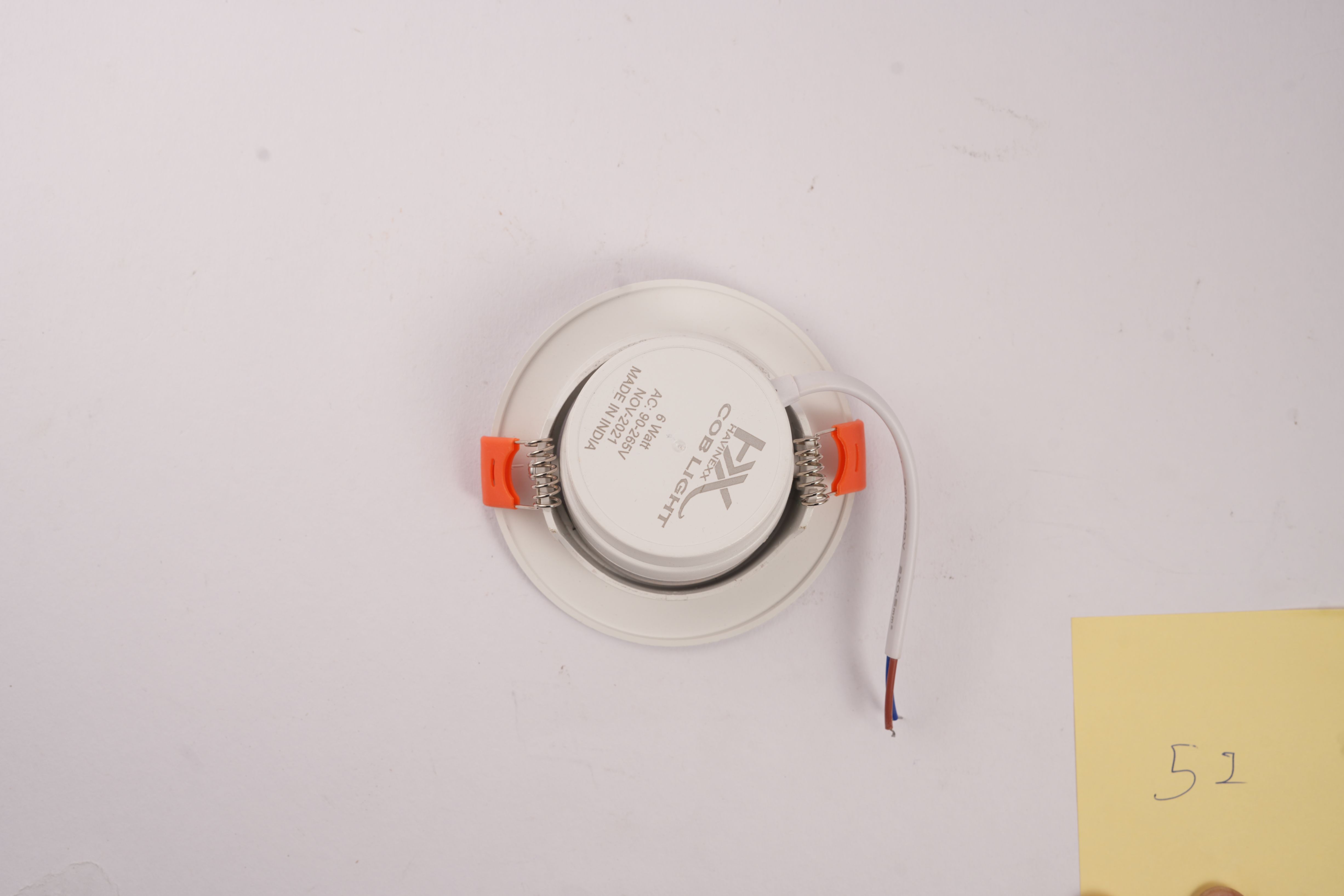8 watt delta black body copper reflector  cob fix type  black and white body available also 6500 k 3000 k and 4000k colour available 