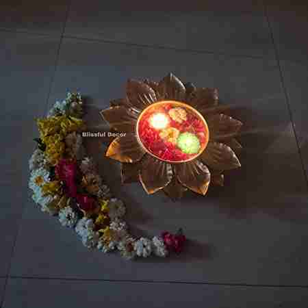 Amishi Blissful Decor Lotus Flower Border Designer Decorative Urli Beautiful Handcrafted Bowl for Floating Flowers and Tea Light Candles Home, Office and Table Decor (Golden) 