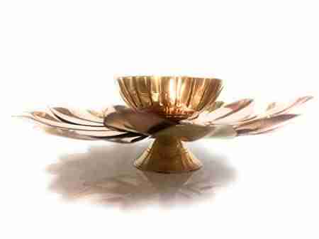 Diwali Kamala deepam, Diya Lotus Shape Brass Metal Diyas Akhand Light Lamp Pooja Diya for House, Office, Mandir, Pooja Room, Kamal Patta Design, Diwali Diya 