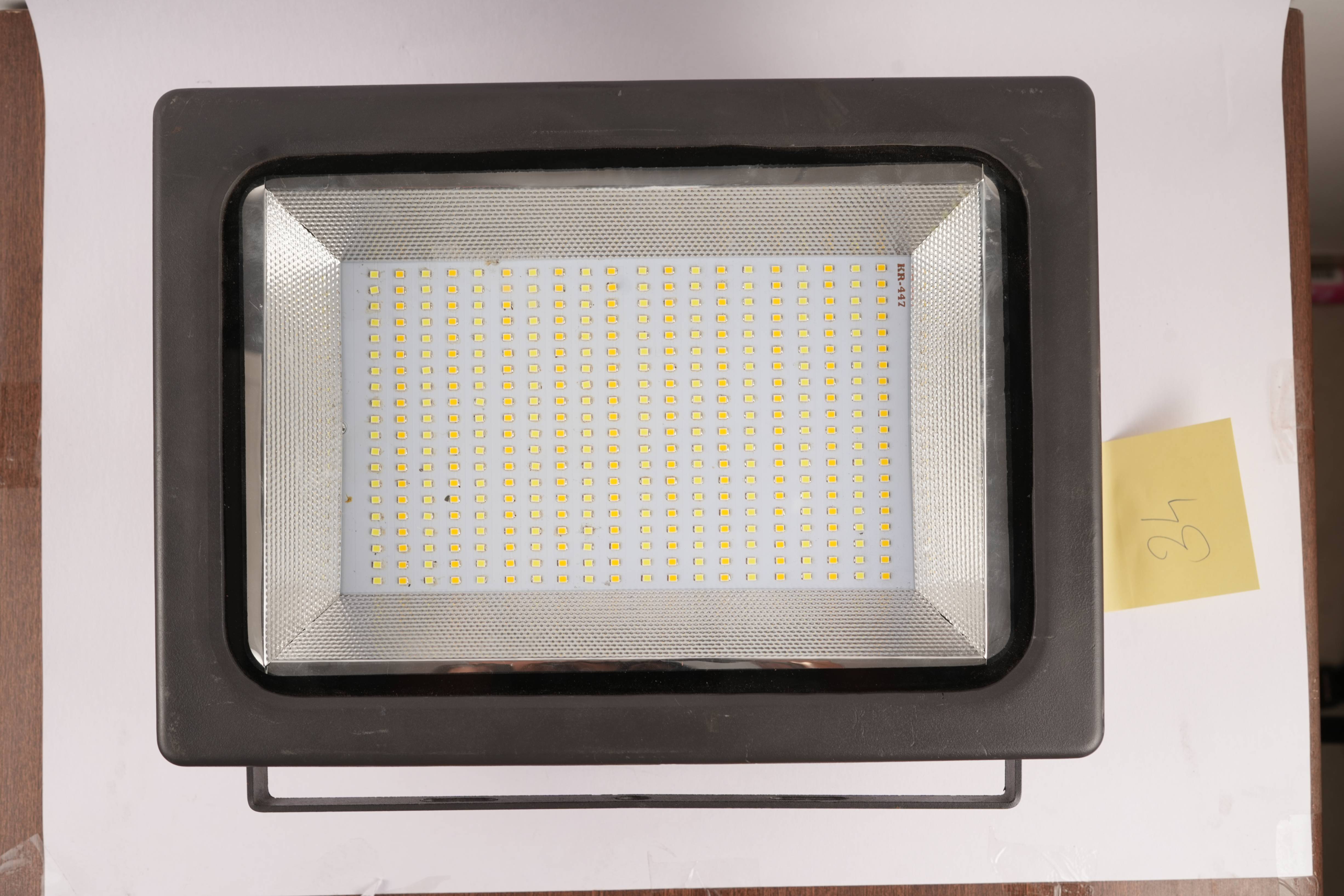 250 watt flood light   availaible in white 6500k ww 3000k and nw 4000k