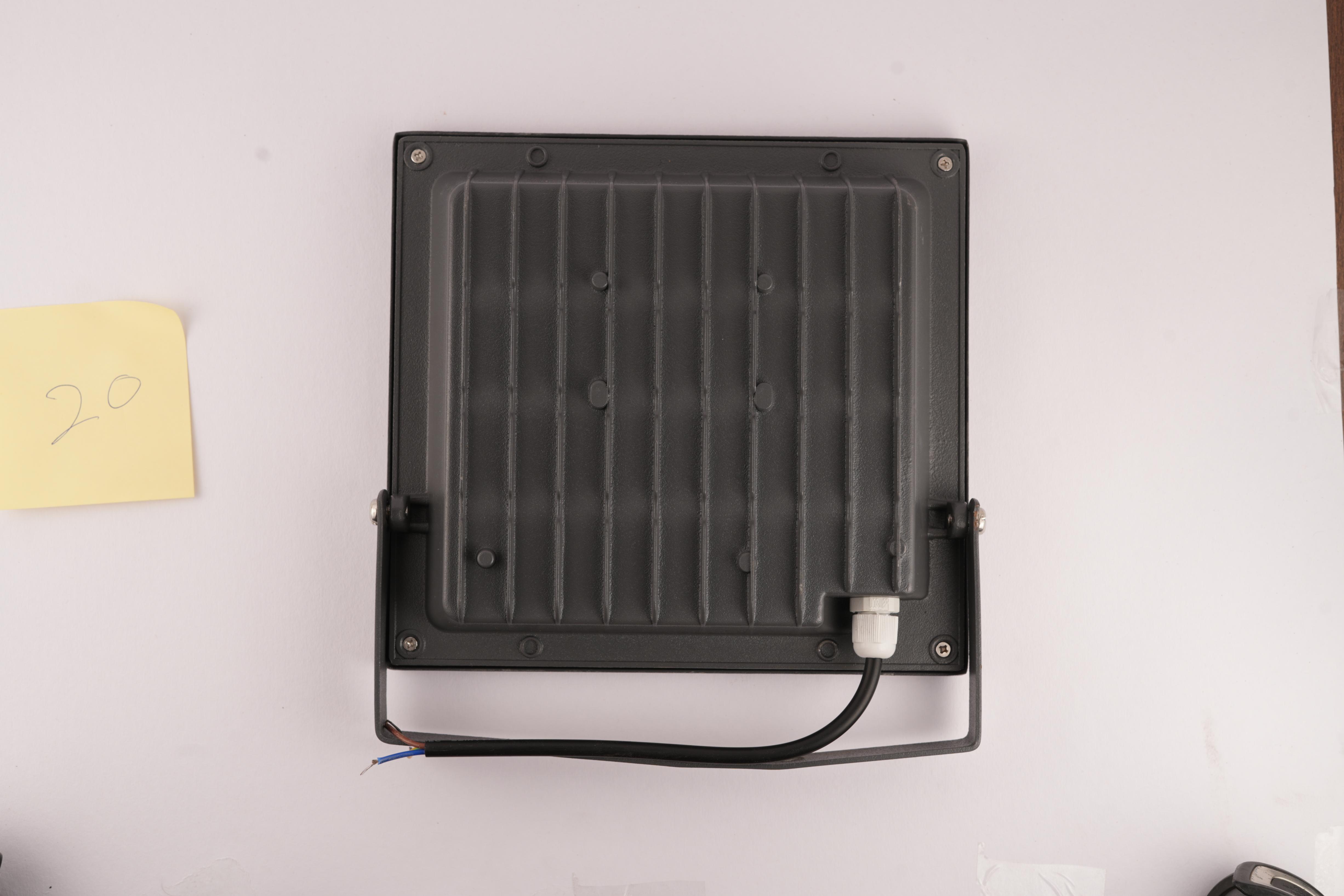 50 watt flood light   availaible in white 6500k ww 3000k and nw 4000k
