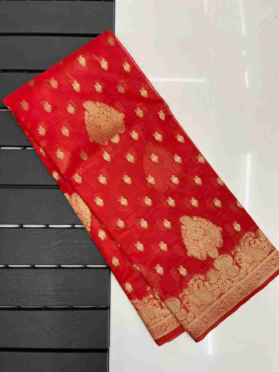 Beautiful Pure organza saree with jacard board